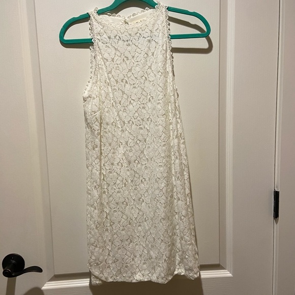 Montaeu white dress🤍 - Picture 1 of 5